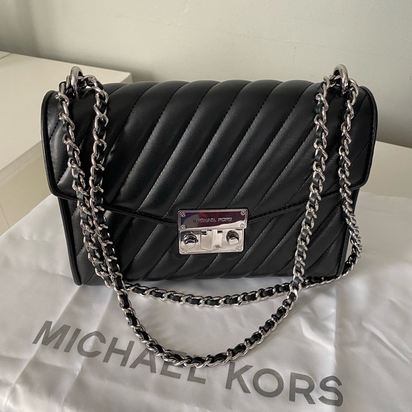 Michael Kors Shoulder/Crossbody bag with Quilting - Picture 3 of 12